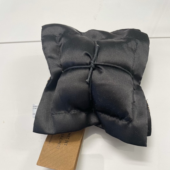 Pier One Sachets Set of 2 Black ans Leopard Print NWT - Picture 6 of 7